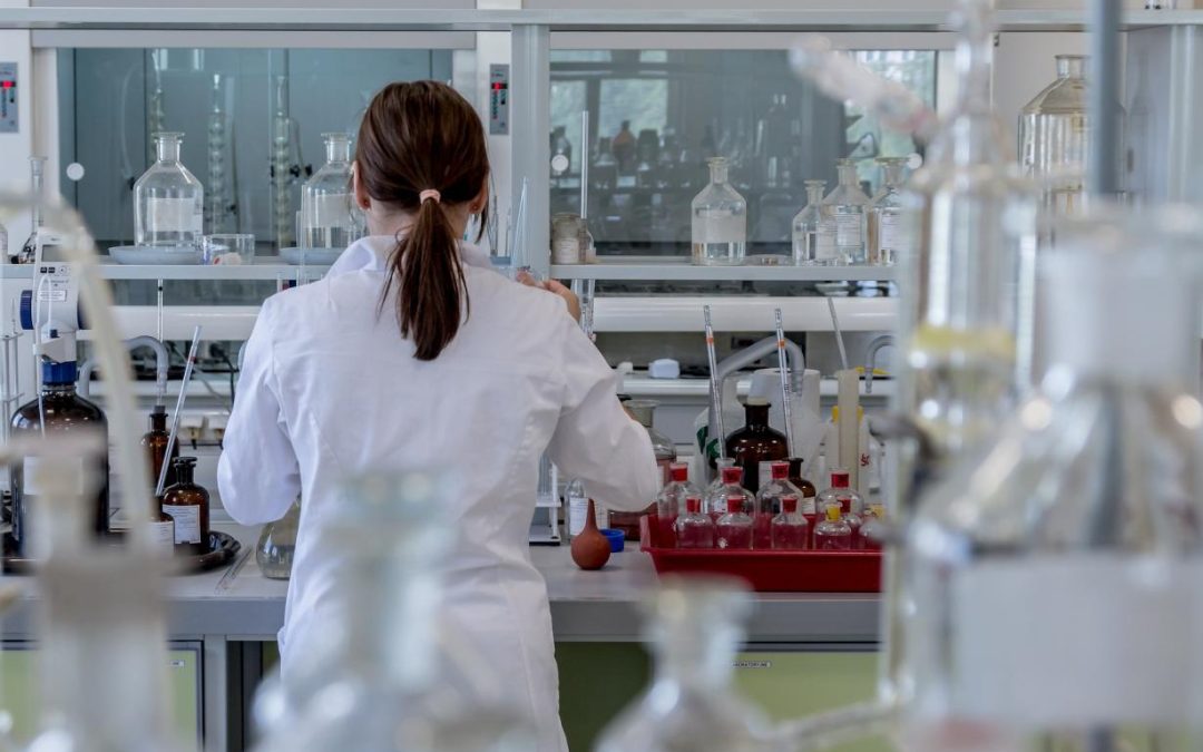 Ciencia e Innovación publica el informe ‘Científicas en Cifras 2023’